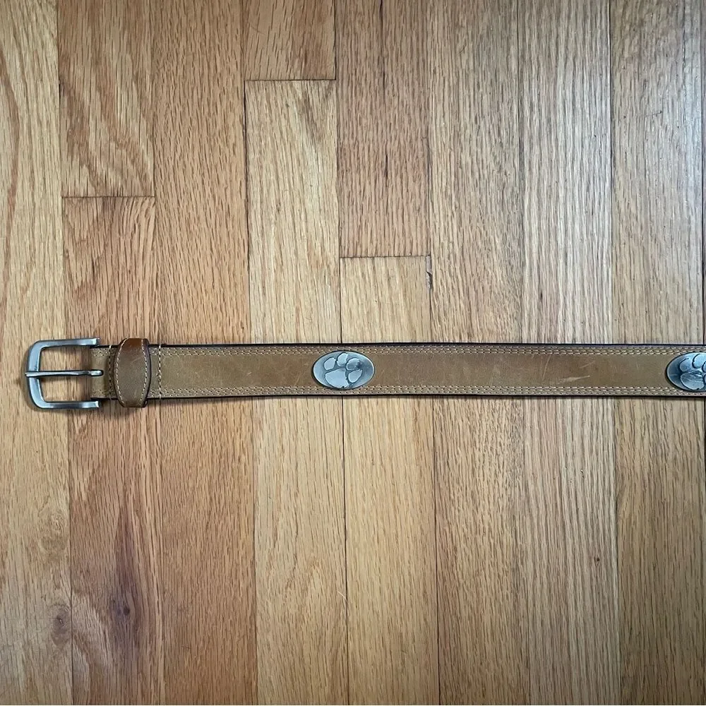 NCAA Clemson Tigers Light Crazyhorse Leather Concho Belt, Light Brown, 45 inch